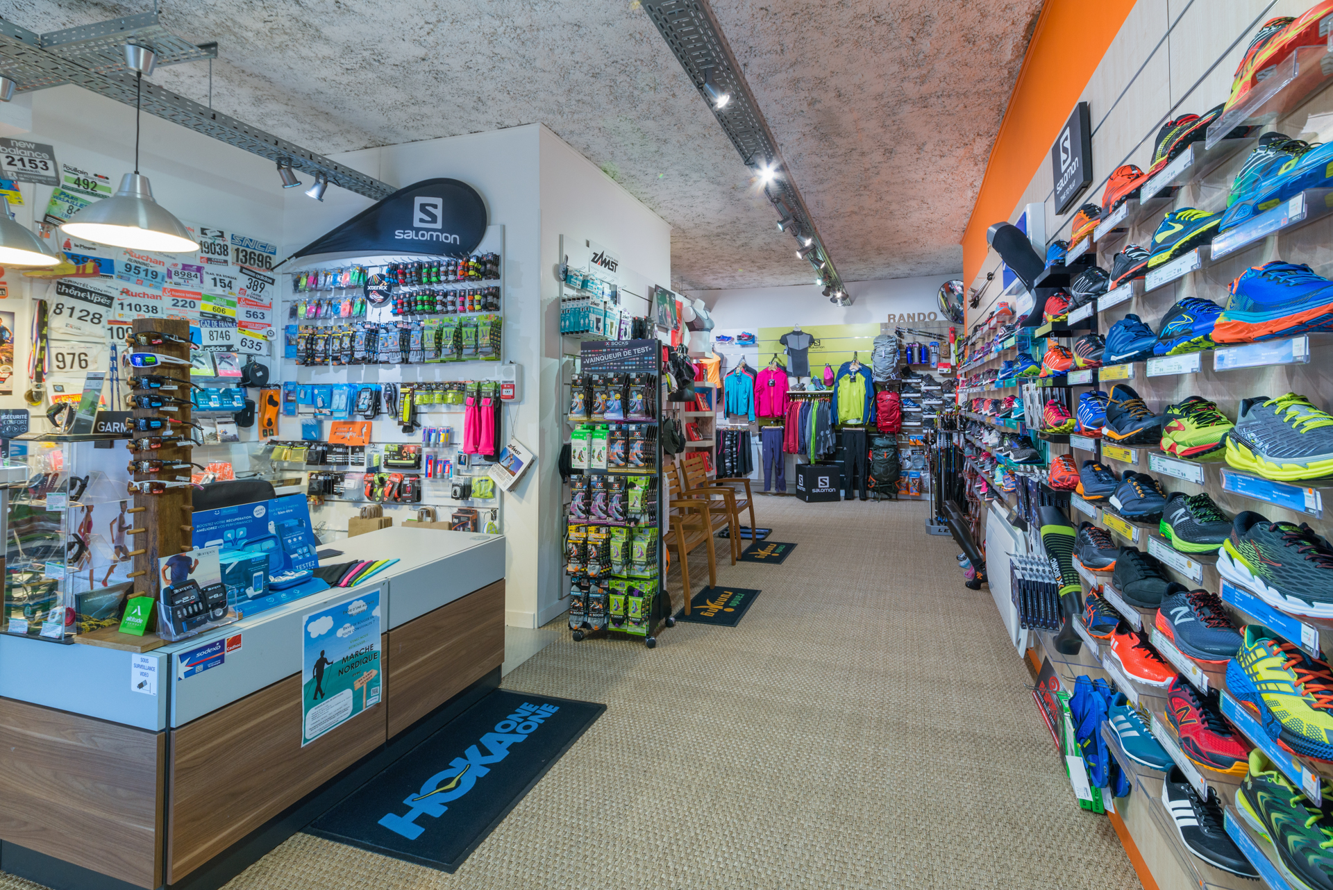 Boutique de sport à Meudon 92 spécilisée running, randonnée et trail